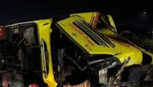 kronologi-kecelakaan-bus-makassar-yang-tewaskan-16-orang