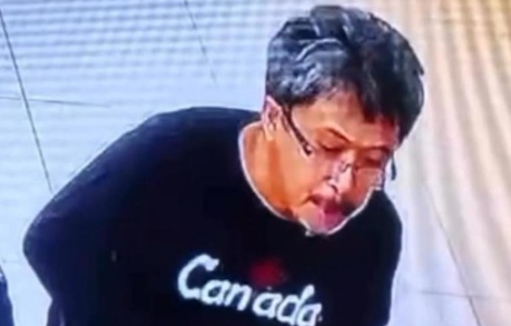 dosen-makassar-meludah-ke-kasir-swalayan